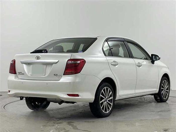 2018 Corolla Axio - Image 3