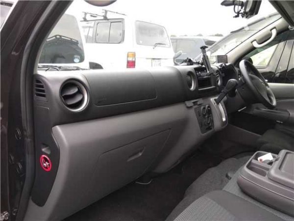 Nissan NV350 2021 - Image 3